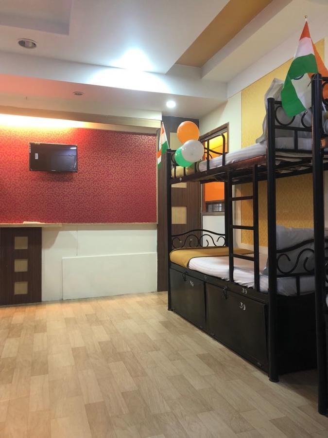 Bandra Dormitory Only For Indian Mumbai Ngoại thất bức ảnh